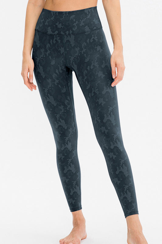 Camouflage Print Elastic Waistband Yoga Leggings - White Stag Clothing