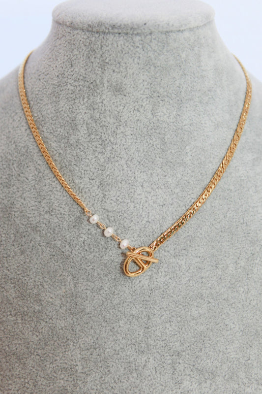 Gold Chain with Pearl Necklace - White Stag Clothing
