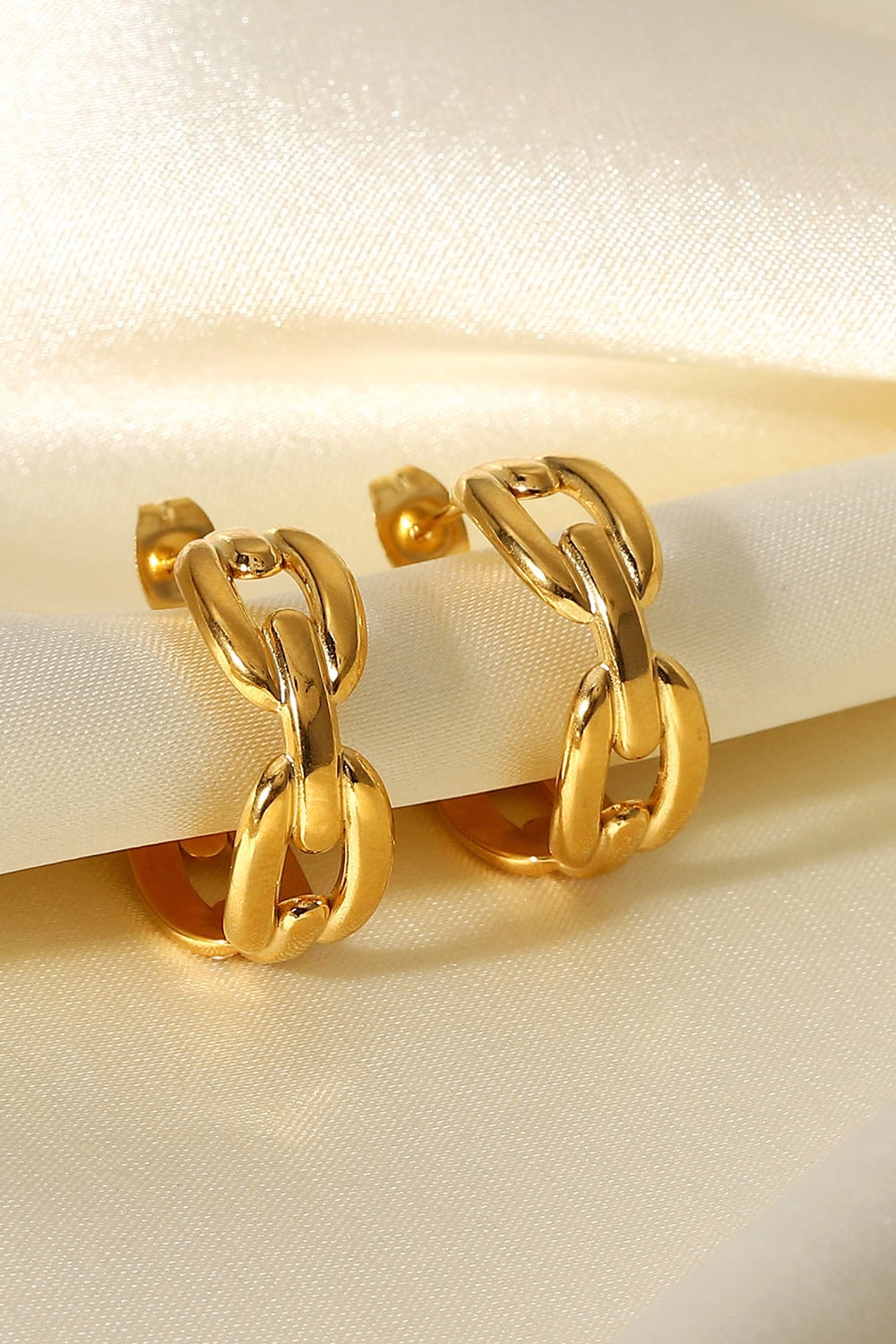 Linked Together Chain C-Hoop Earrings - White Stag Clothing